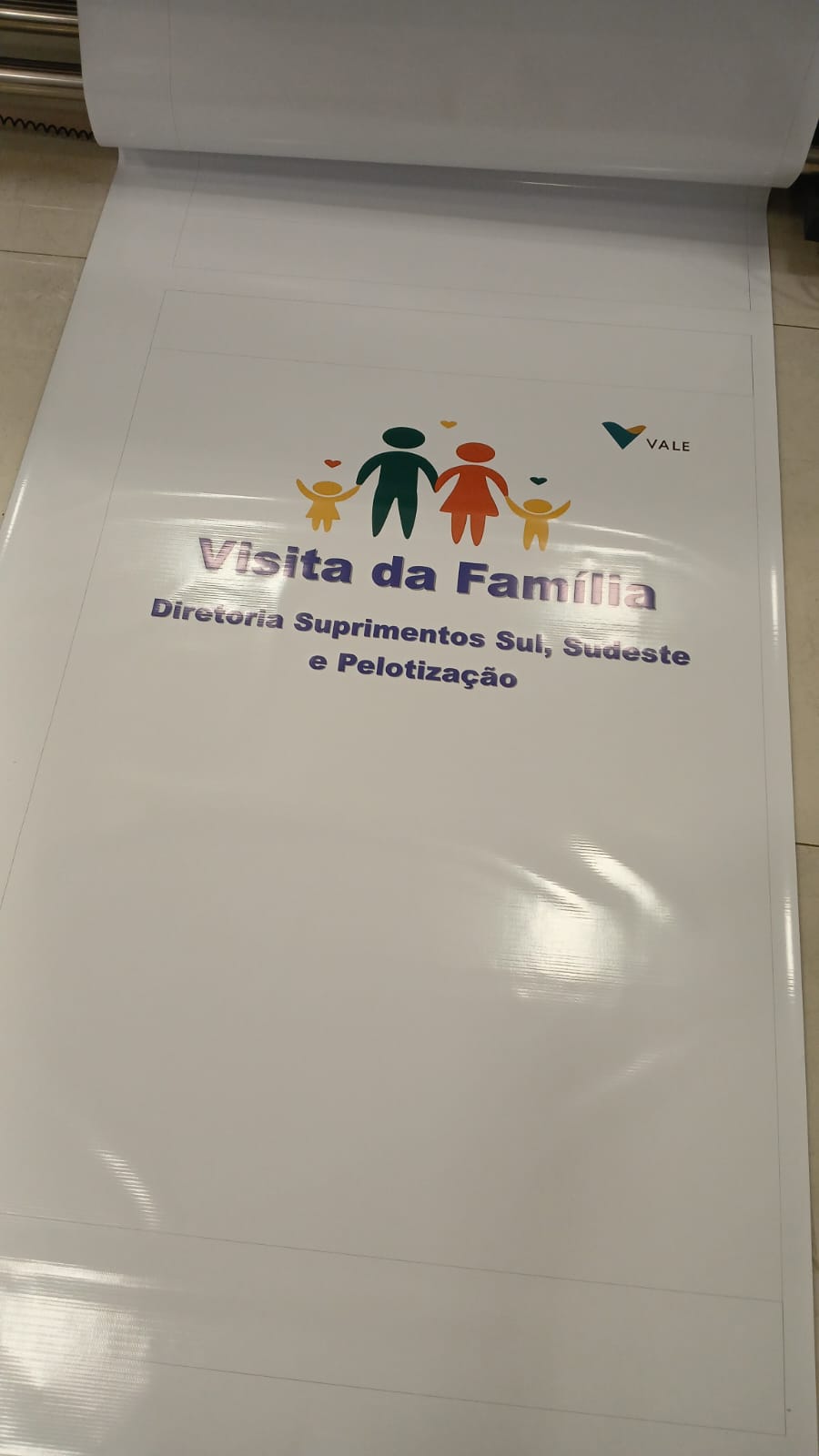 Adesivo impresso em vinil para evento corporativo